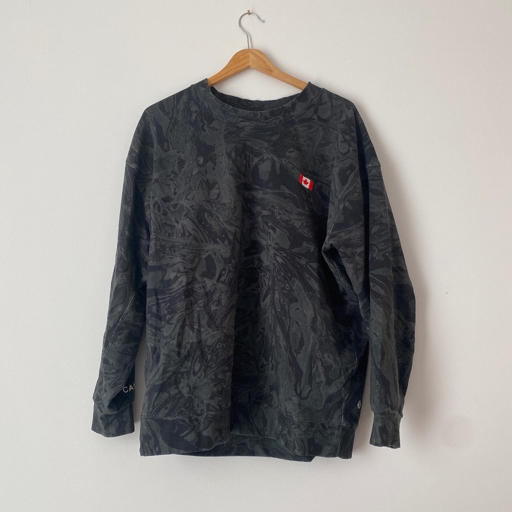 Lululemon Team Canada Perfectly Oversized Crew Sweatshirt – Black – Used